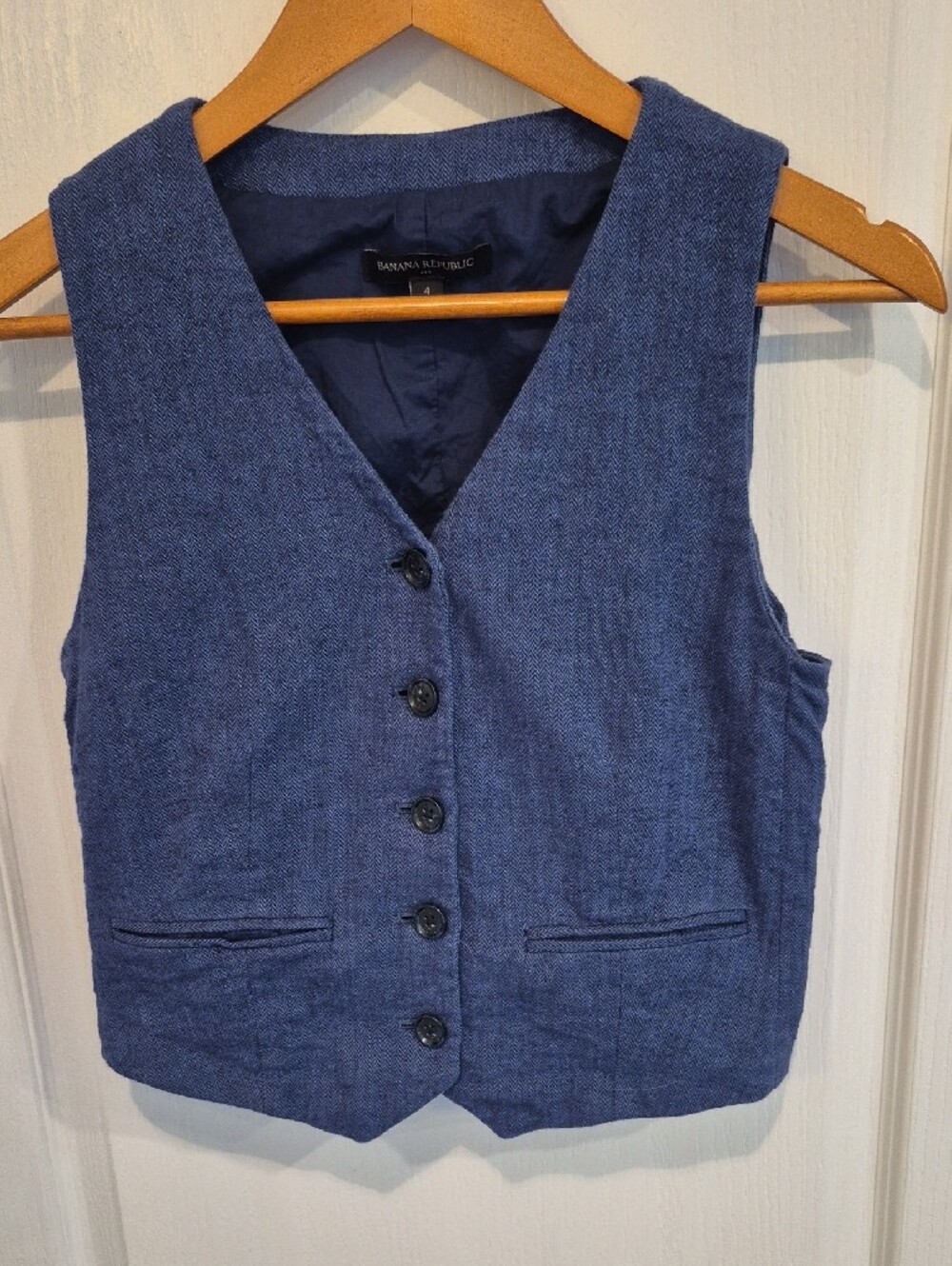 Banana Republic Linen Blend Tailored Sleeveless Button-Front Vest in  Blue - Picture 2 of 6